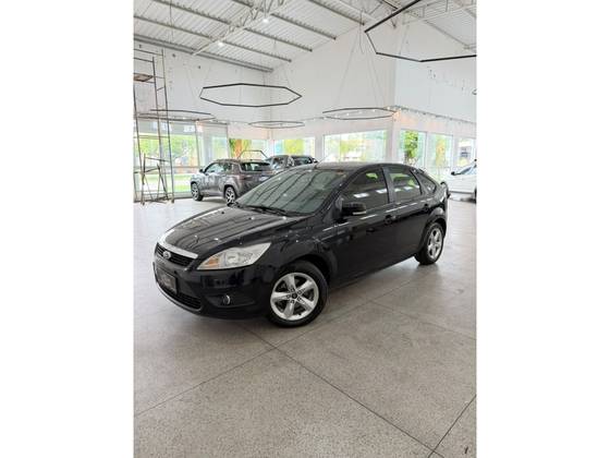 FORD FOCUS 1.6 GL 16V FLEX 4P MANUAL
