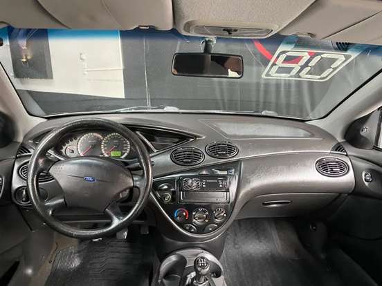 FORD-FOCUS-2008