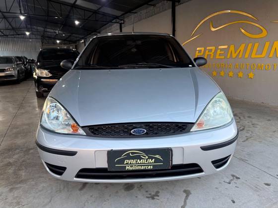 FORD FOCUS 1.6 GL 8V FLEX 4P MANUAL
