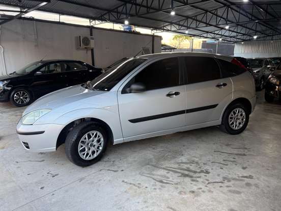FORD-FOCUS-2008