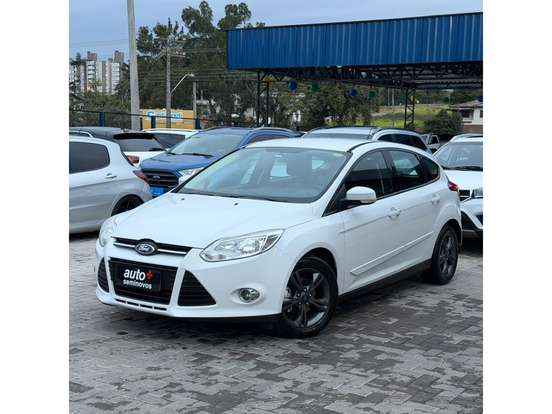 FORD-FOCUS-1.6 SE 16V FLEX 4P POWERSHIFT FORD-FOCUS-2013