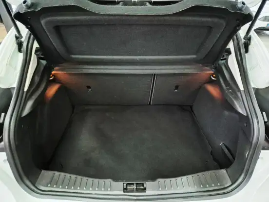 FORD-FOCUS-2.0 TITANIUM PLUS 16V FLEX 4P POWERSHIFT FORD-FOCUS-2016