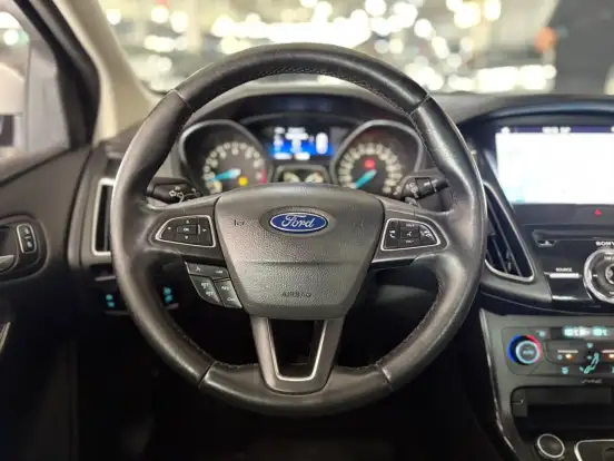 FORD-FOCUS-2.0 TITANIUM PLUS 16V FLEX 4P POWERSHIFT FORD-FOCUS-2016