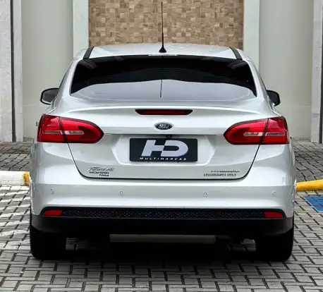 FORD-FOCUS-2015