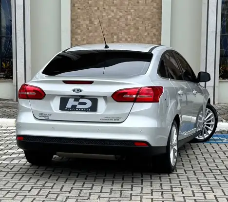 FORD-FOCUS-2015