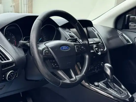 FORD-FOCUS-2.0 TITANIUM SEDAN 16V FLEX 4P POWERSHIFT FORD-FOCUS-2015