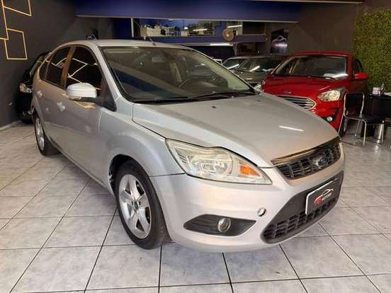FORD-FOCUS-2013
