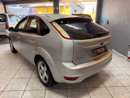 FORD-FOCUS-2013