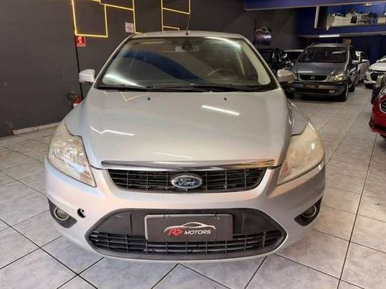 FORD-FOCUS-2013