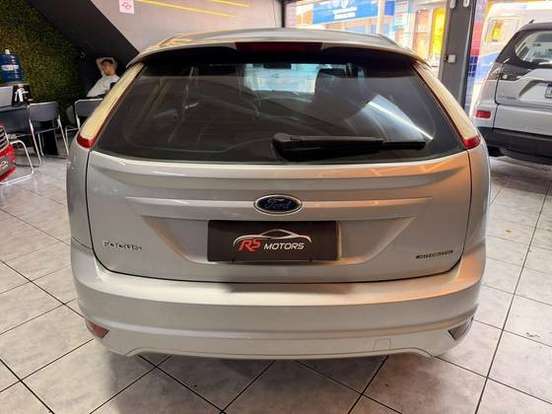 FORD-FOCUS-2.0 GLX 16V FLEX 4P AUTOMÁTICO FORD-FOCUS-2013