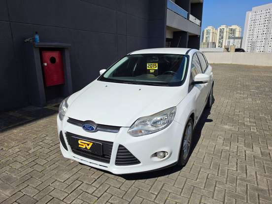 FORD-FOCUS-2014