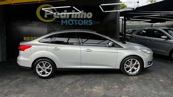 FORD-FOCUS-2018
