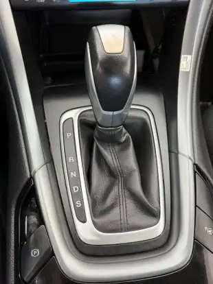 FORD-FUSION-2014