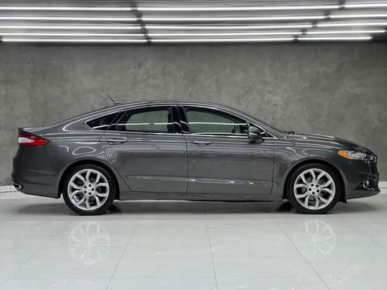 FORD-FUSION-2015