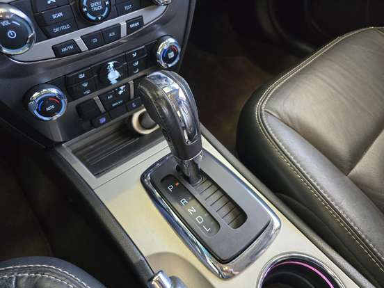 FORD-FUSION-2012