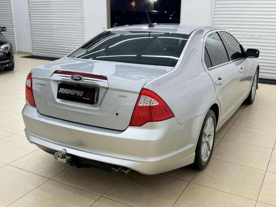 FORD-FUSION-2010