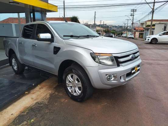 FORD-RANGER-2012