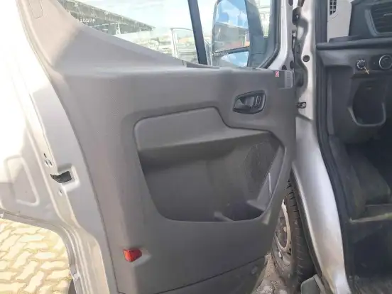 FORD-TRANSIT-2023