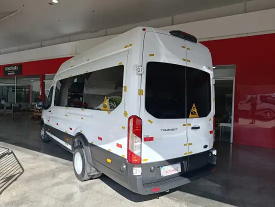 FORD-TRANSIT-2023