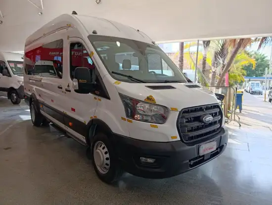 FORD-TRANSIT-2023