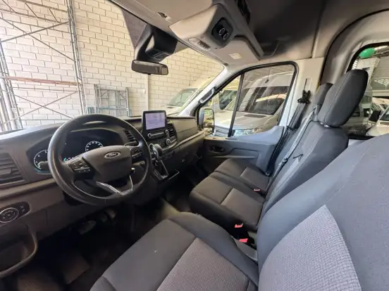 FORD-TRANSIT-2023
