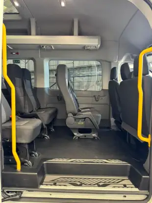 FORD-TRANSIT-2023