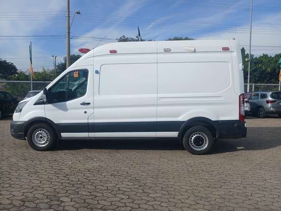 FORD-TRANSIT-2022