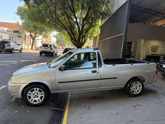 FORD-COURIER-2003