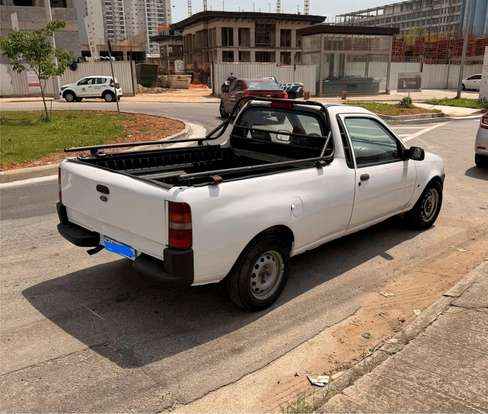 FORD-COURIER-2012
