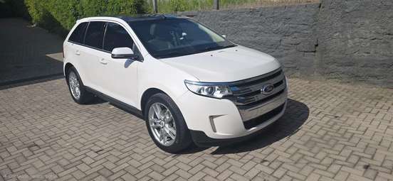 FORD-EDGE-2012