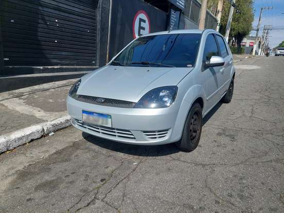 FORD-FIESTA-2006