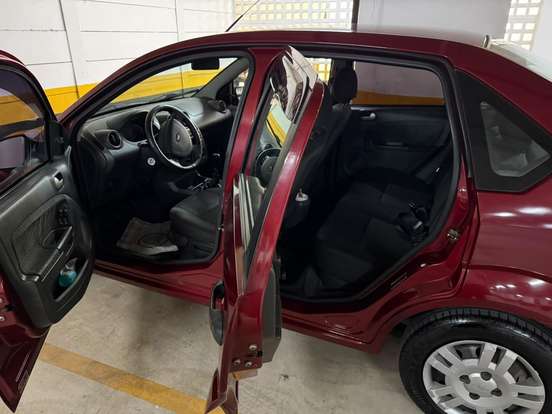 FORD-FIESTA-1.6 MPI FIRST SEDAN 8V FLEX 4P MANUAL FORD-FIESTA-2005