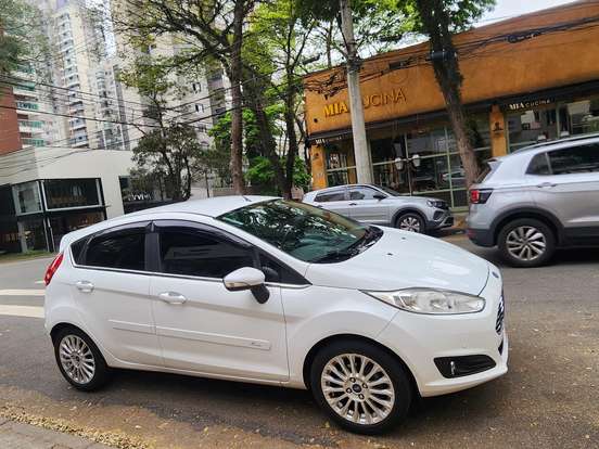 FORD-FIESTA-1.6 TITANIUM HATCH 16V FLEX 4P POWERSHIFT FORD-FIESTA-2013