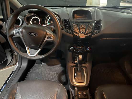 FORD-FIESTA-1.6 TITANIUM HATCH 16V FLEX 4P POWERSHIFT FORD-FIESTA-2014