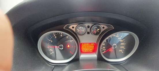FORD-FOCUS-2009