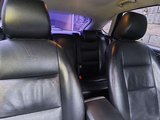FORD-FOCUS-2.0 GLX 16V GASOLINA 4P AUTOMÁTICO FORD-FOCUS-2009
