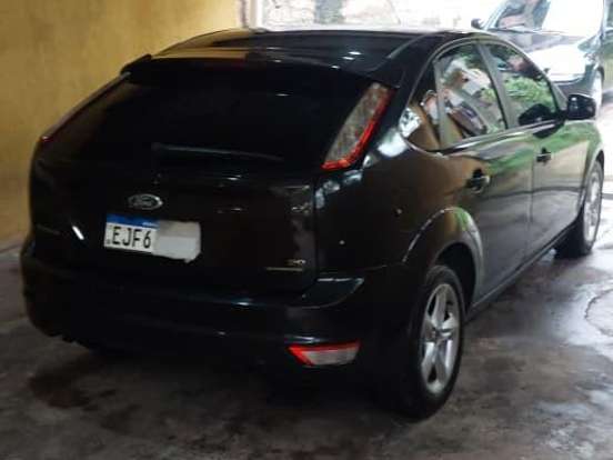 FORD-FOCUS-2.0 GLX 16V GASOLINA 4P AUTOMÁTICO FORD-FOCUS-2009