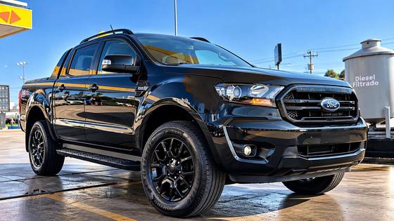 FORD RANGER 2.2 BLACK 4X2 CD 16V DIESEL 4P AUTOMÁTICO