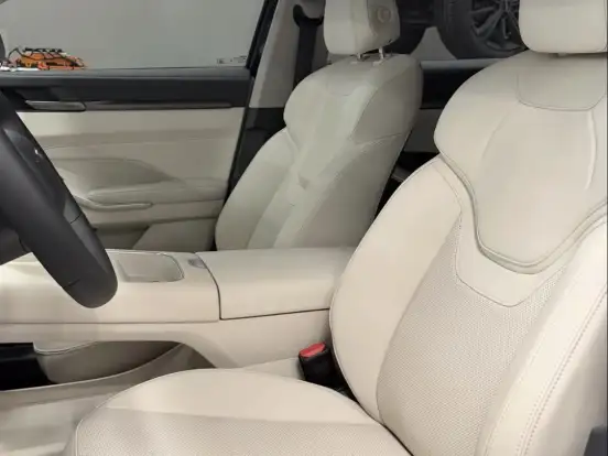 GWM-HAVAL H6-1.5 FLEX PHEV35 AWD E-TRACTION GWM-HAVAL H6-2026