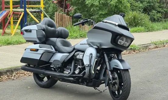 HARLEY-DAVIDSON-ROAD GLIDE LIMITED-2019
