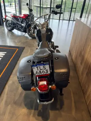 HARLEY-DAVIDSON-SOFTAIL HERITAGE CLASSIC 114-2024