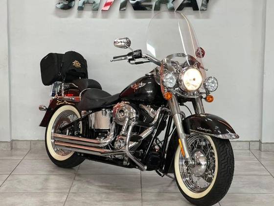 HARLEY-DAVIDSON SOFTAIL DELUXE 