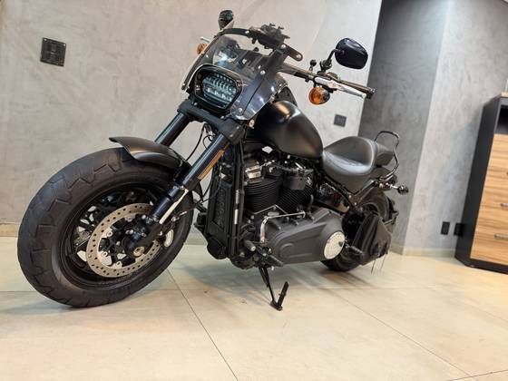 HARLEY-DAVIDSON SOFTAIL FAT BOB 107 