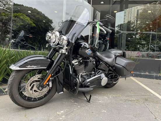 HARLEY-DAVIDSON-SOFTAIL HERITAGE CLASSIC-2025