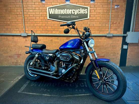 HARLEY-DAVIDSON-SPORTSTER IRON 883-2012