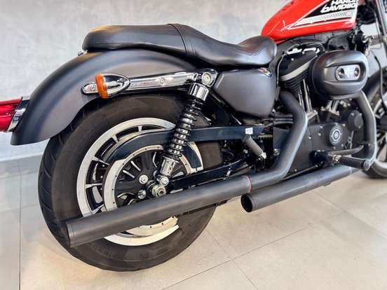 HARLEY-DAVIDSON-SPORTSTER XL 883 R HARLEY-DAVIDSON-SPORTSTER XL 883 R-2010