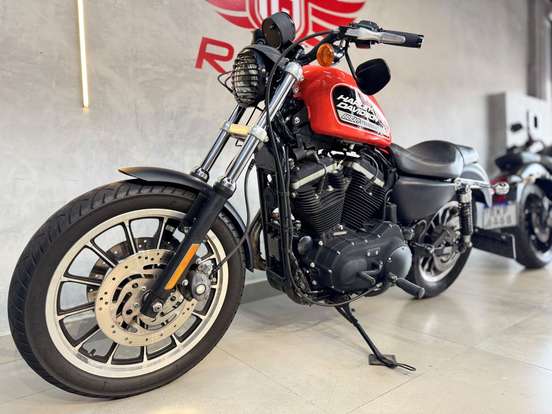 HARLEY-DAVIDSON-SPORTSTER XL 883 R HARLEY-DAVIDSON-SPORTSTER XL 883 R-2010