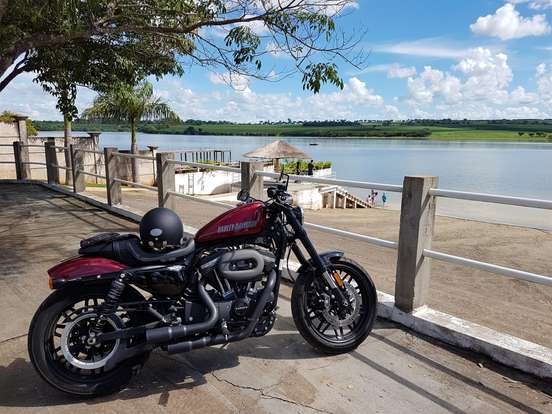 HARLEY-DAVIDSON-SPORTSTER ROADSTER-2017