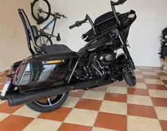 HARLEY-DAVIDSON STREET GLIDE HARLEY-DAVIDSON STREET GLIDE