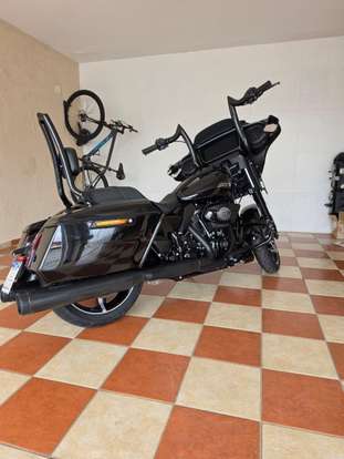 HARLEY-DAVIDSON-STREET GLIDE-2024